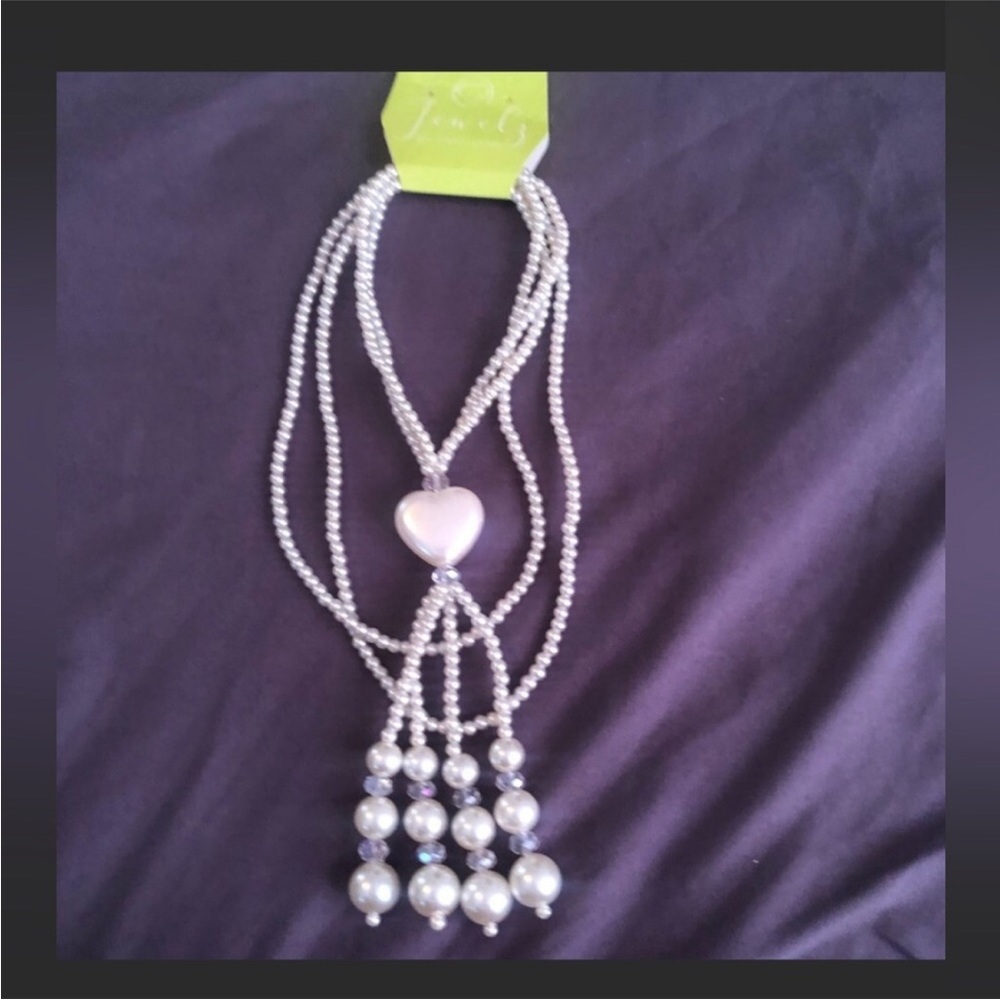 Jewelry - Picture 8 of 9